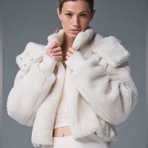Alo Yoga Foxy Sherpa jacket - ivory- no hood - size medium